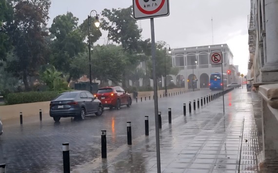 Alertan por lluvias fuertes a intensas este domingo