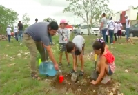 Video: Vecinos de los Héroes participan en reforestación