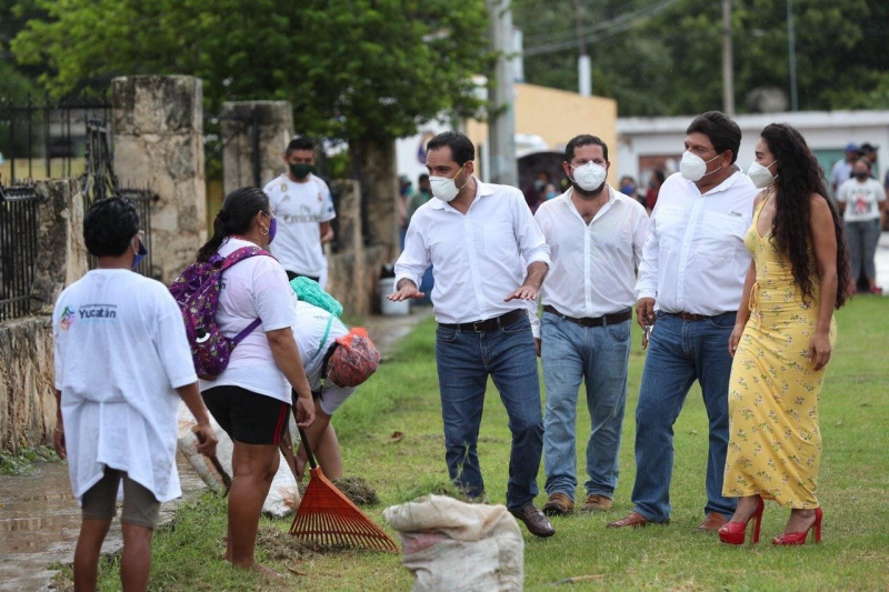 Refrenda Vila apoyo al campo yucateco