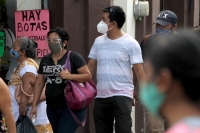 Aumentan contagios de Covid-19 pero disminuyen decesos en Yucatán 