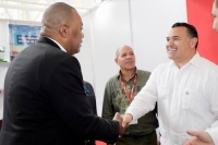 Renán Barrera estrecha lazos con Cuba