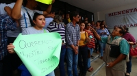 Protestan docentes de estancias infantiles