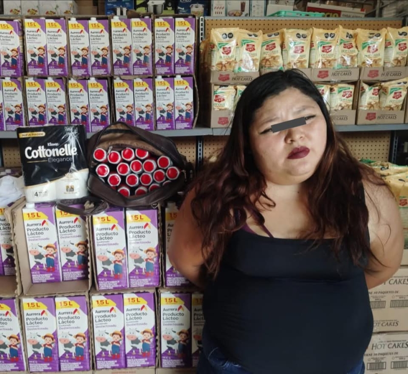 Presa por robar desodorantes y papel higiénico