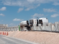 Volquete se vuelca en obras del Tren Maya 