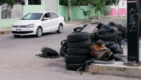 Desperdicios abandonados molestan a vecinos