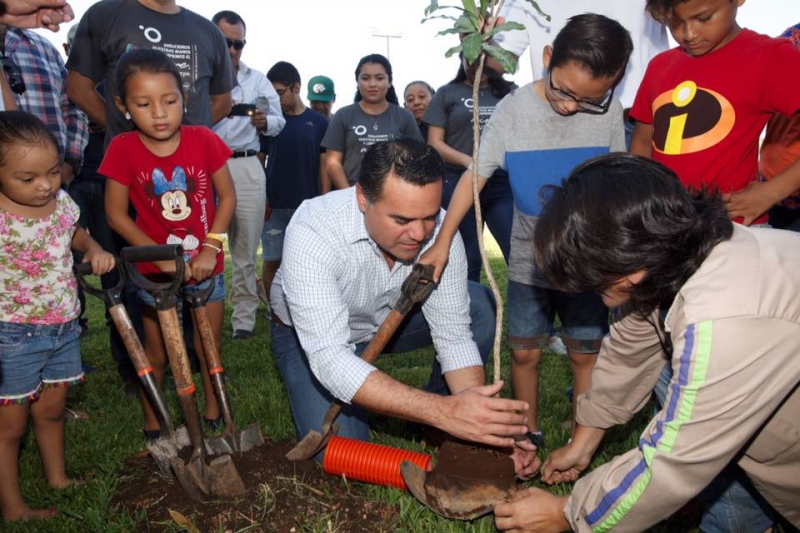 Encabeza Renán Barrera cruzada en pro del medio ambiente