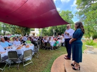 Encabeza Ramírez Marín tradicional desayuno "entre amigos"