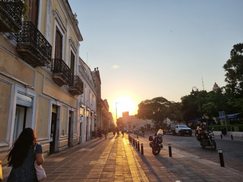 Prevén 43°C este lunes en Yucatán