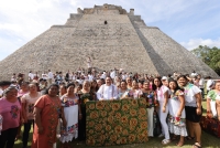 Certifican a 200 bordadoras mayas de 12 comunidades de Yucatán