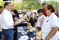 Acercan servicios de salud a habitantes de comisarías