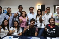 Renán Barrera refrenda compromiso con la juventud