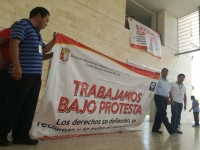 Tensa protesta en Hospital Regional