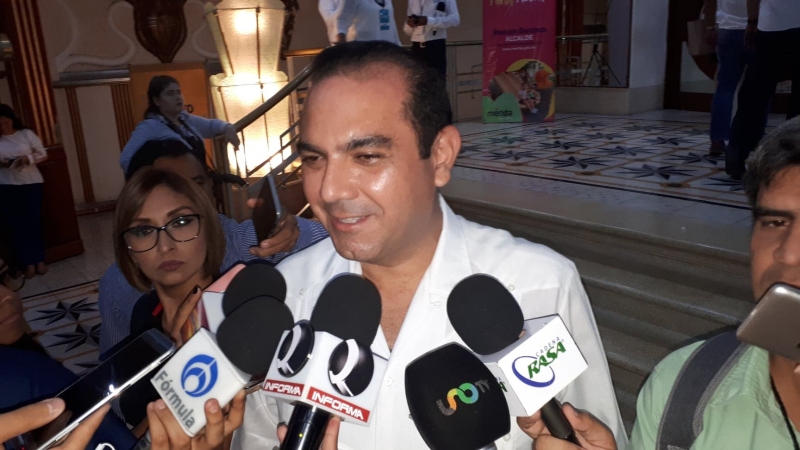 Rendición de cuentas en viajes de políticos, pide Felipe Cervera