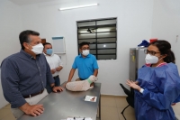 Alejandro Ruz visita Módulo Veterinario para Perros y Gatos