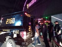 Detienen a 17 tras trifulca en “antro”