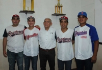 Equipo juvenil de béisbol viajará a Minatitlán