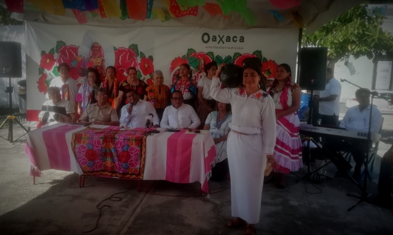 Muestra “Oaxaca y la Guelaguetza” se traslada al parque de Santa Ana