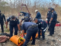 Sujeto es atacado a golpes y lanzado a una alcantarilla