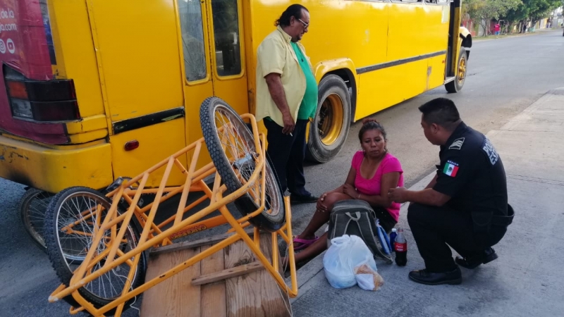 Autobús de empresa "Minis 2000" protagoniza siniestro vial