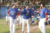 Azulejos mantiene liderato de Liga Meridana de Béisbol