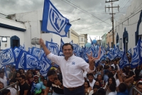 Panistas meridanos arropan candidatura de Josué  Camargo