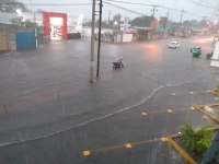 Tormenta sorprende a meridanos