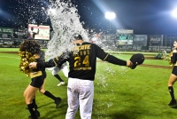 Leones ofrece grandes promociones este verano