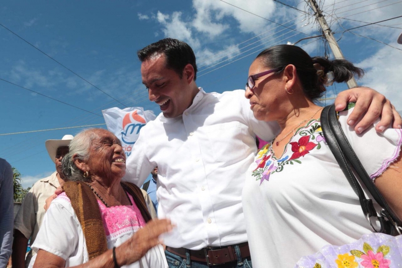 Promueve Vila propuestas con su militancia