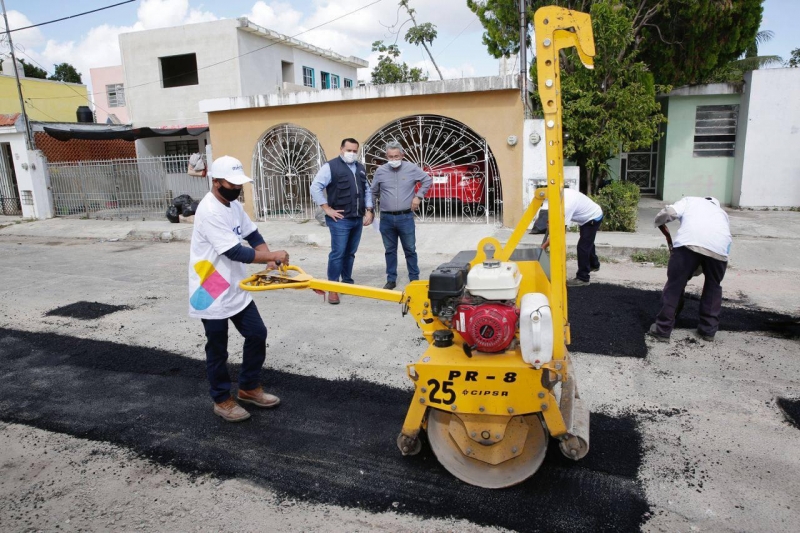 Sigue bacheo de calles tras atípico año de intensas lluvias