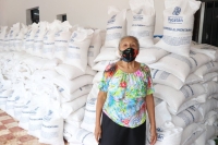Entrega Gobierno del Estado apoyos alimentarios en Tizimín