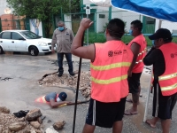 Trabajadores de la Japay reparan importante fuga en Santa Isabel