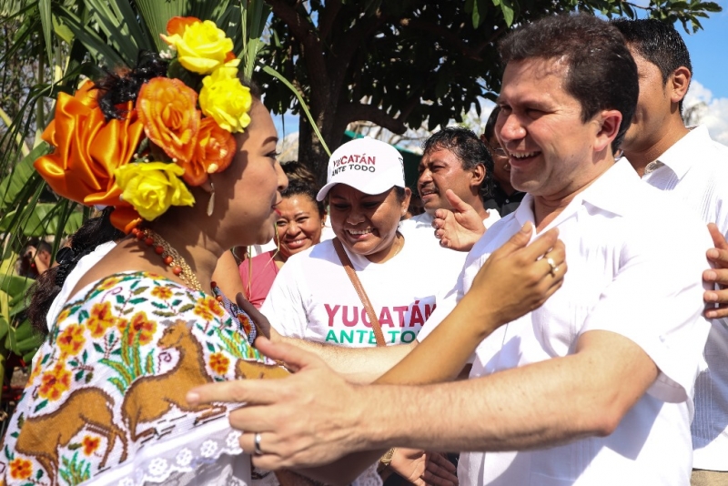 Se suman yucatecos a campaña de Sahuí Rivero