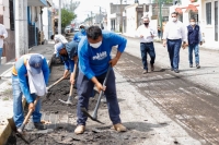 Renán Barrera supervisa obras de repavimentación en el Centro