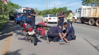 Motociclista resulta lesionado en siniestro vial