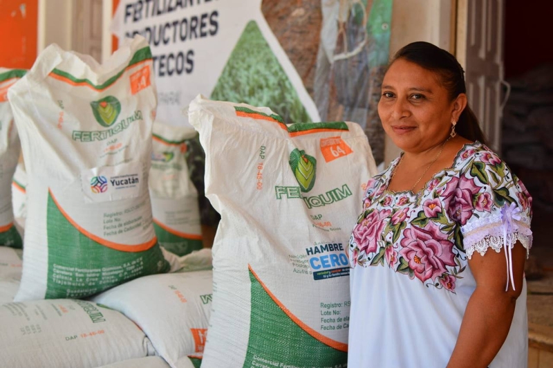 Productores agrícolas del Sur reciben fertilizantes 