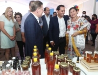 Inaugura Vila tercera edición de &quot;Yucatán Expone&quot;