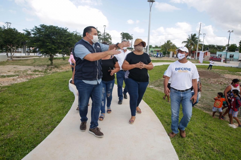 Alcalde Renán Barrera supervisa obras en La Guadalupana