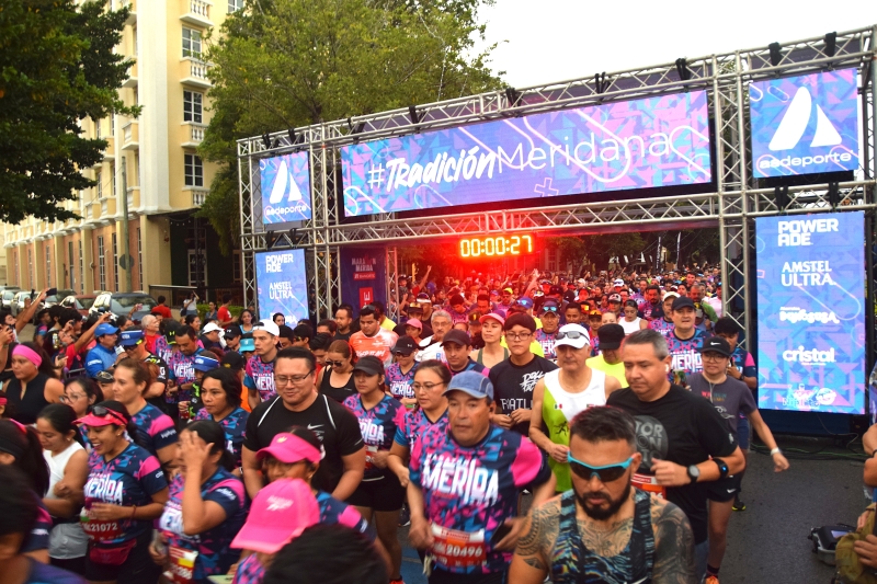 Corredores, protagonistas del “Marathon Mérida Banorte”