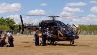 Trasladan de emergencia a padre e hijo en helicóptero de la SSP
