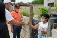 Víctor Cervera visita las colonias Nueva Mulsay y Bojórquez