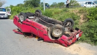 Accidentes dejan una lesionada y a cientos sin luz