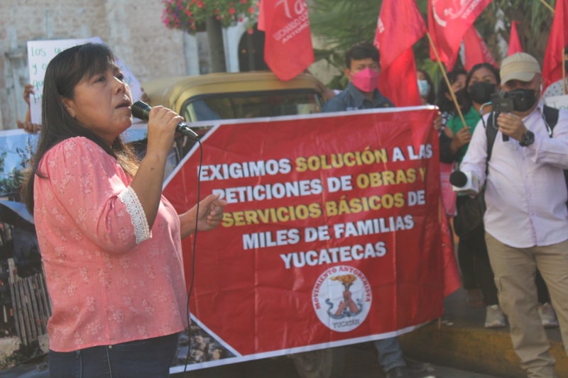 Presentan antorchistas pliego petitorio al Gobierno del Estado