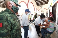 Supervisa Vila jornada de vacunación contra Covid-19 en Espita