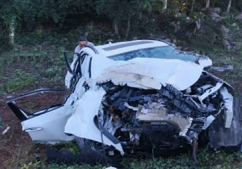 Siniestro vial en la Mérida-Campeche deja 4 heridos; uno está grave 