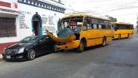 Autobuses del transporte público protagonizan accidente