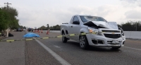 Muere motociclista atropellado en carretera federal