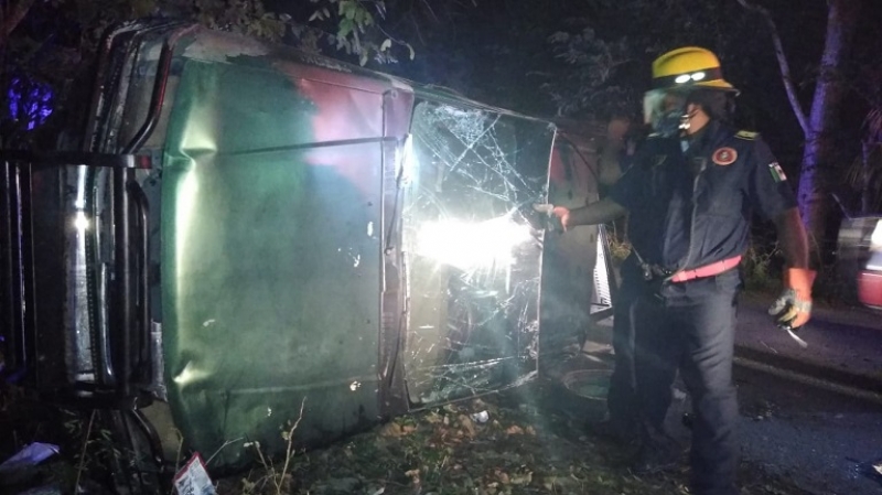 Siniestro vial deja ocho lesionados en Acanceh