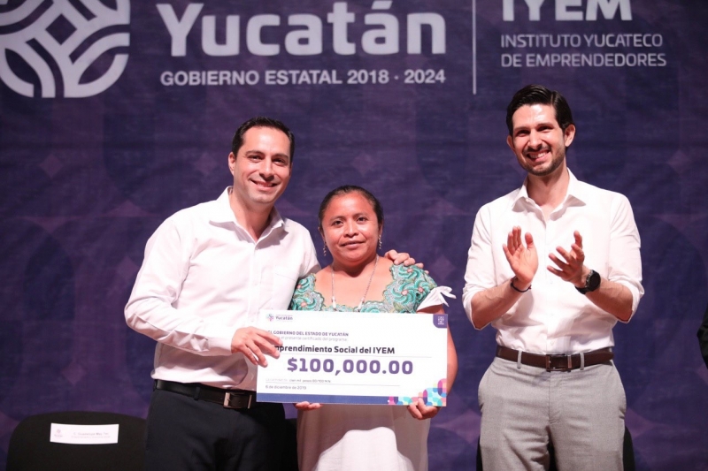 Vila Dosal mantiene respaldo  a los emprendedores yucatecos