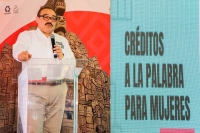 Ramírez Marín presenta plan de créditos para mujeres