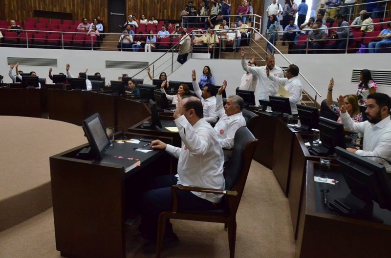 Amplían facultades a Comisión Permanente